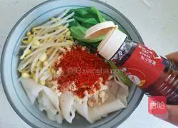 Illustration of how to make fried noodles 17