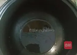 Illustration of how to make ham and egg fried noodles 5