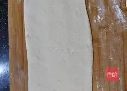 Illustration of how to make chive rolls 3