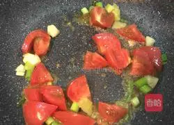 Illustration of how to make tomato and egg soup 5