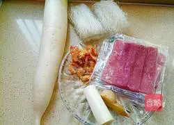 Ham, shrimp, white radish soup#New Year's Eve dinner recipe illustration 1