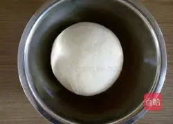 Illustration of how to make milk-flavored steamed buns 4