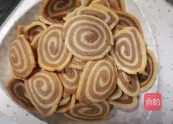 Illustration of how to make cat ears 9