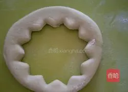 Illustration of how to make cute little monster steamed buns 7