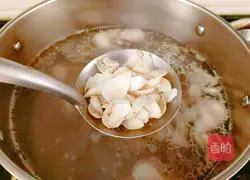 Lily Carrot and Goose Soup Recipe Illustration 8