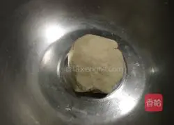 Steamed vegetables: Illustration of making oatmeal rolls 3