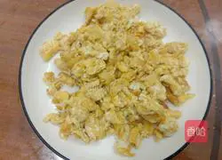 Illustration of how to make fried noodles with vegetables and eggs 3