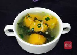 Illustration of how to make seaweed, shrimp skin and pumpkin soup 8
