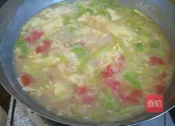 Illustration of how to make lettuce and egg soup 7