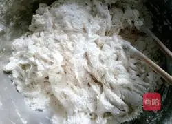 Illustration of how to make pot helmets 5