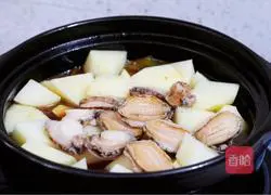 Illustration of how to make abalone ribs and stewed potatoes 15