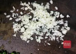 Illustration of how to make enoki mushroom and bamboo fungus soup 7