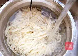 Egg and Tomato Salad Illustration of how to make noodles 15