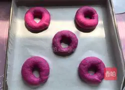 Illustration of how to make dragon fruit alkaline bagels 6