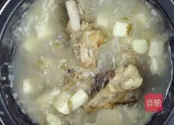 Illustration of how to make rice cooker pork bone health soup 5