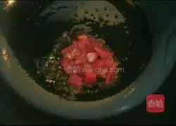 Illustration of how to make vegetable, egg and noodle soup 5