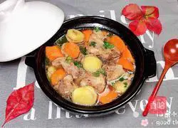 Illustration of how to make chestnut, radish and pork ribs soup (strengthening the spleen and kidneys) 15