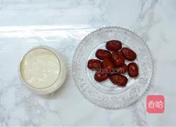 Illustration of making red date yogurt 1