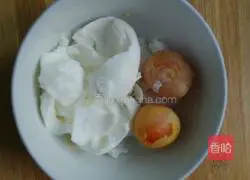 Illustration of how to make egg yolk baked crab 2