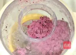 Illustration of how to make mulberry steamed buns 4