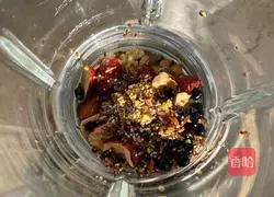 How to make black bean nut rice paste Illustration 5