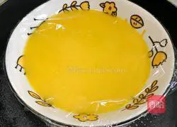 Illustration of how to make olive oil hibiscus eggs 6