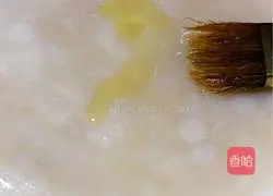 Illustration of how to make homemade cold skin 8