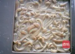 Illustration of how to make crystal pig skin jelly 8