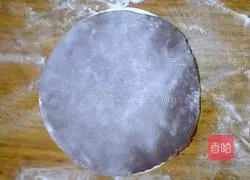 Illustration of how to make black rice rolls 13