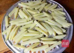 Illustration of how to make French fries 7