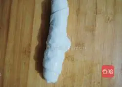 Illustration of how to make crispy green onion pancake 4