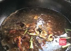 Pork Ribs Braised Noodles - Magic Flour Recipe Illustration 7