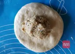 Illustration of how to make coconut leaf soft European (Polish species) 14