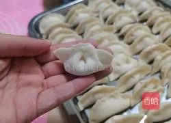 Illustration of how to make fish and meat dumplings 7