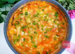 Illustration of how to make mushroom soup with tomato sauce 17