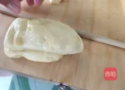 Illustration of how to make fried dough sticks 10