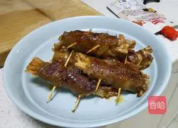 Illustration of how to make pan-fried beef and enoki mushroom rolls 6