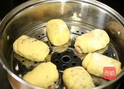 Illustration of how to make Jianpilu wet steamed buns 12
