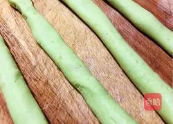 Illustration of how to make QQ fried taro balls 8