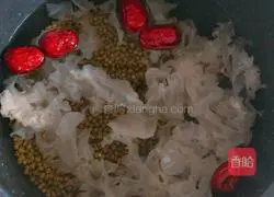 Tremella and mung bean soup recipe 2