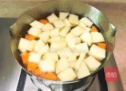 Illustration of how to make apple carrot juice (cooked drink) 6