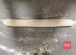 Illustration of how to make ham sausage steamed bun rolls 7