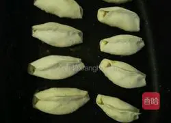 Illustration of how to make fried buns 6