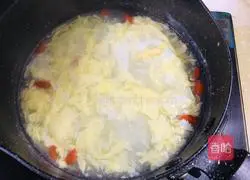 Illustration of how to make glutinous rice and egg drop soup 6