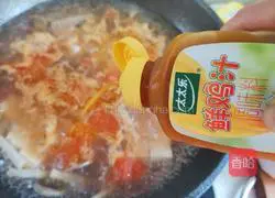 Illustration of how to make tomato, tofu and mushroom soup 12