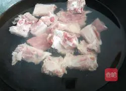 Illustration of how to cook pork ribs with potatoes 4