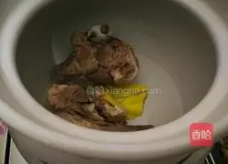 Lotus root tube bone soup recipe 3