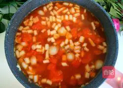 Illustration of how to make mushroom soup with tomato sauce 11