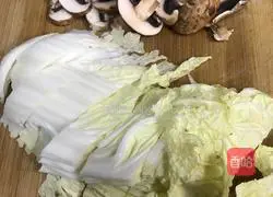 Three fresh soup recipes illustration 3