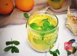 Illustration of how to make mint fruit drink 10
